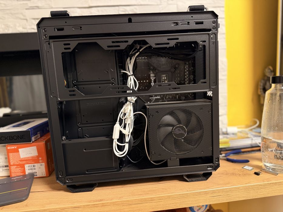 PC Asus TUF Gaming - i9 с водно, SAPPHIRE RX 9070 16GB, 64GB DDR5, 1TB m.2 SSD