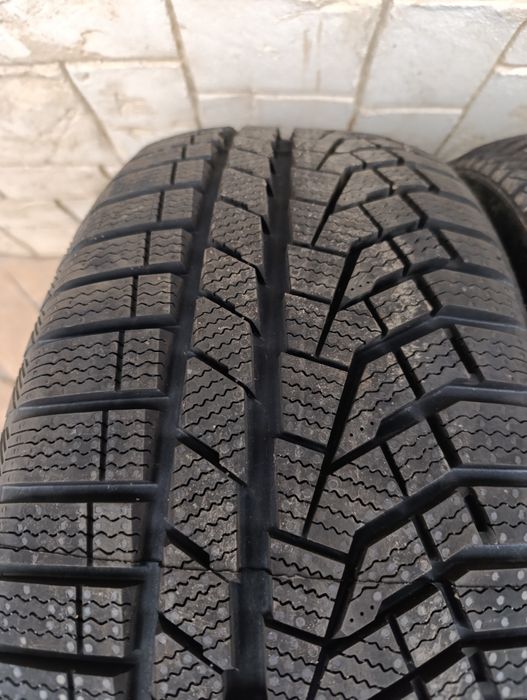 Зимни гуми Saulun 225/55/16 dot 2025
