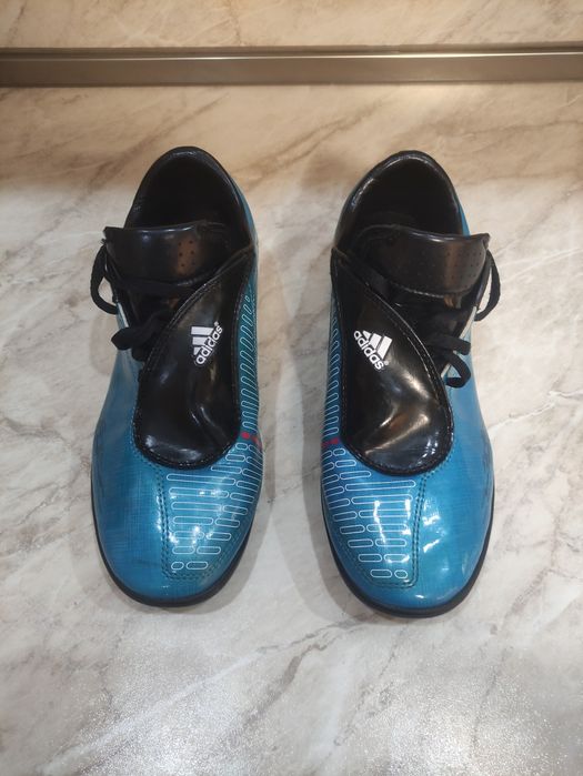 Футболни обувки Adidas