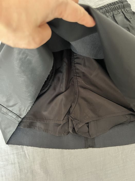 Юбка кожаная топы 42р