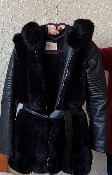 Елегантно палто с косъм