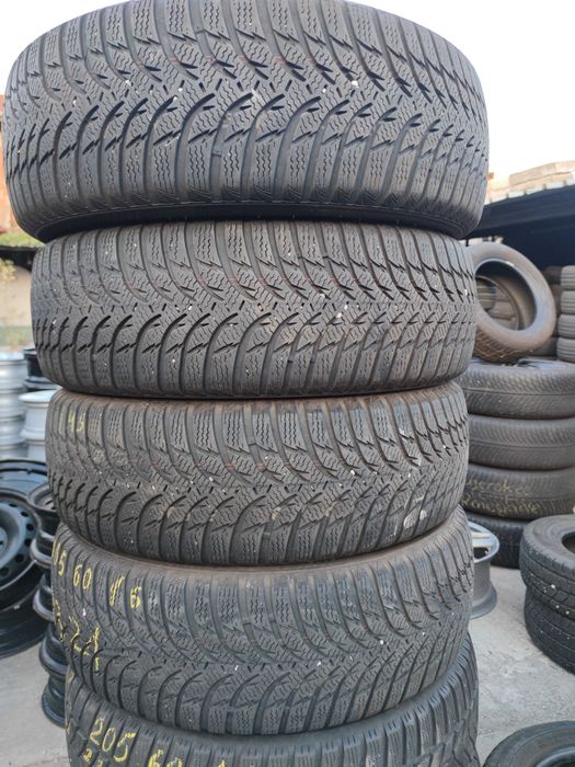 4бр Зимни гуми 205 60 16 - Kumho