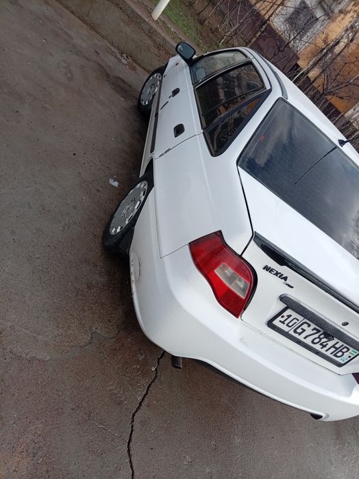 Срочна Нексия 2 сотилади