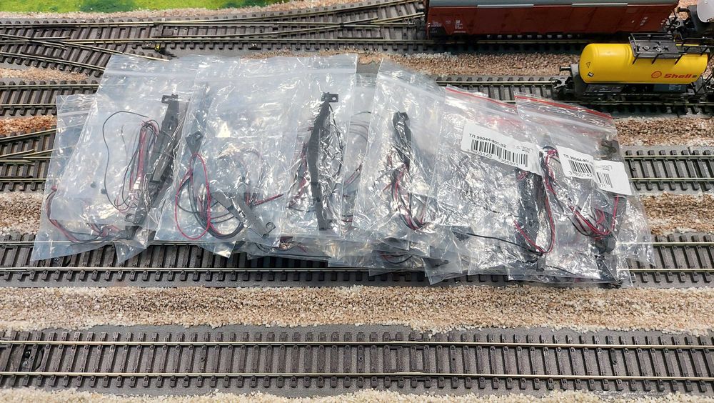 Eликтрически превключвател за стрелки PIKO 55271, HO 1:87 - 25 лв.