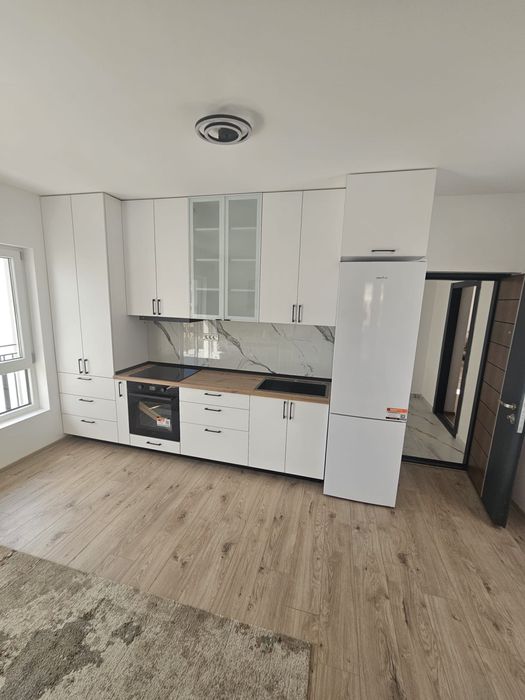 Inchiriez penthouse cu terasa 45m2