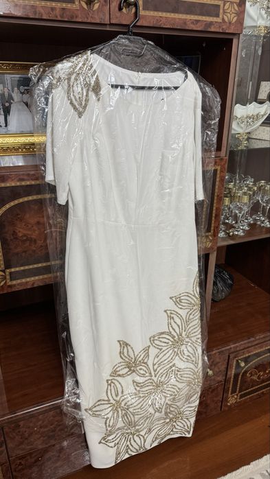 Платье на той.