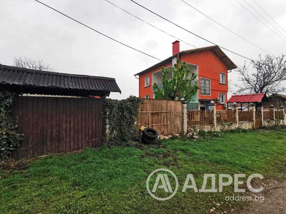 Продава се Къща в с. Ново село, Област Русе - 249 кв.м за 398 €/кв.м - Снимка #2