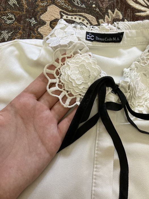 Школьная блузка для девочек . Размер 36.