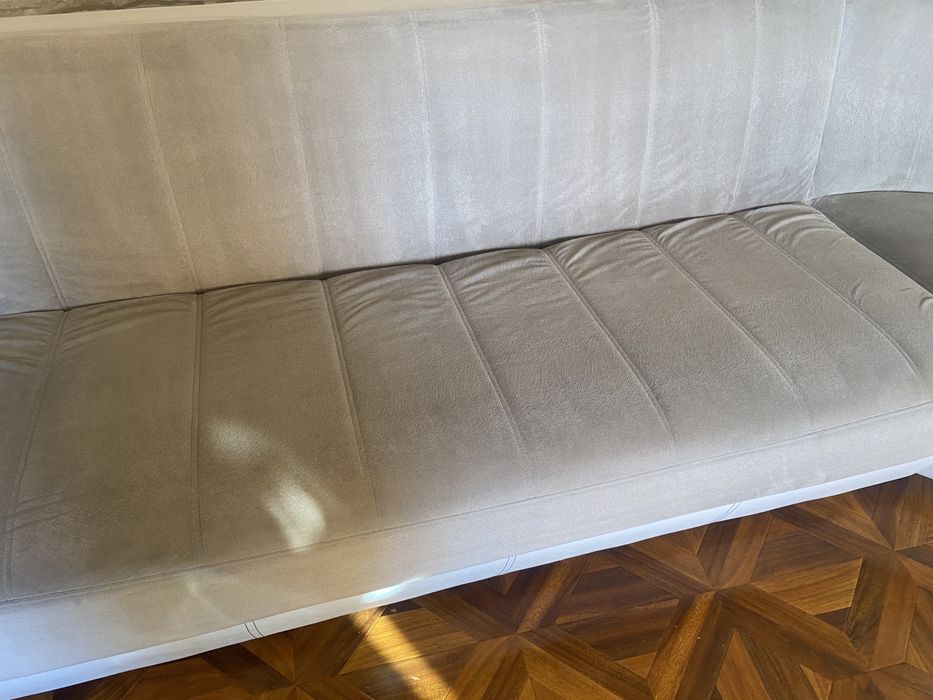 Servicii de curatare tapiterie , piele etc