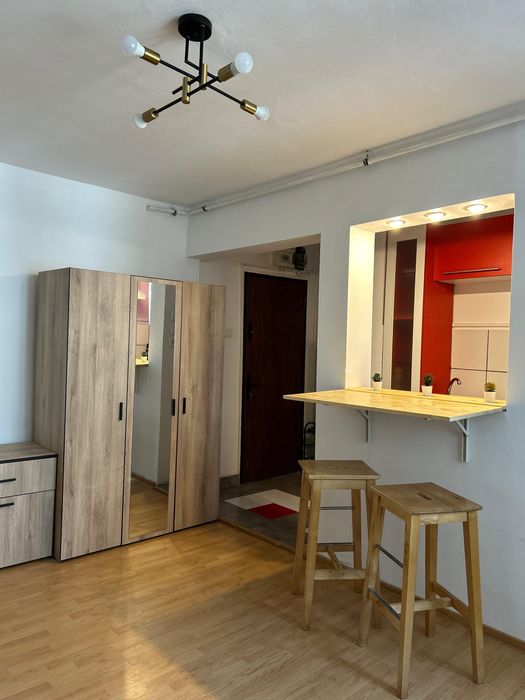 Inchiriez Garosniera, zona Gara de Nord - direct proprietar