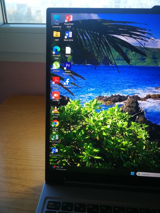 Лаптоп Lenovo Legion 5 16IRX9 с Windows 11 Pro-лицензиран