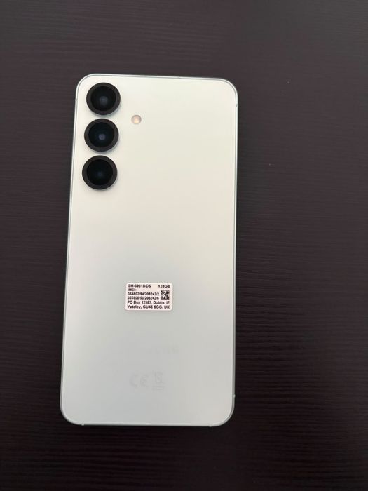 Samsung S25 128GB Mint