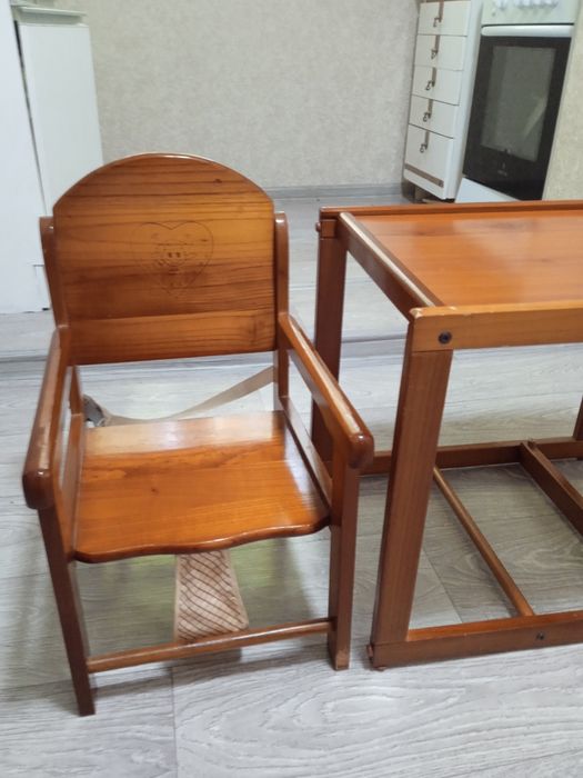 Детский стол - стул трансформер