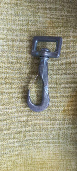 Продавам карабинери