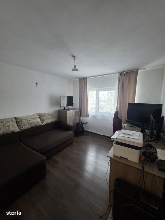 Inchiriere apartament cu 2 camere, Cetate, langa Liceul Sportiv, COMIS