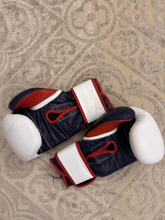 Перчатки Winnig для бокса