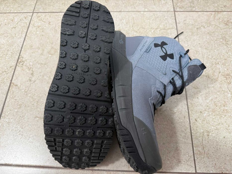 Ghete iarna barbati Under Armour Micro G Valsetz Mid Wp