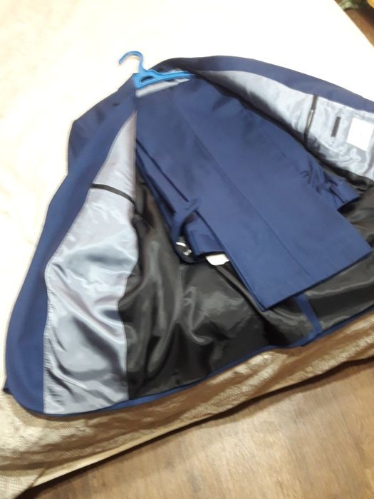 Продам костюм мужской