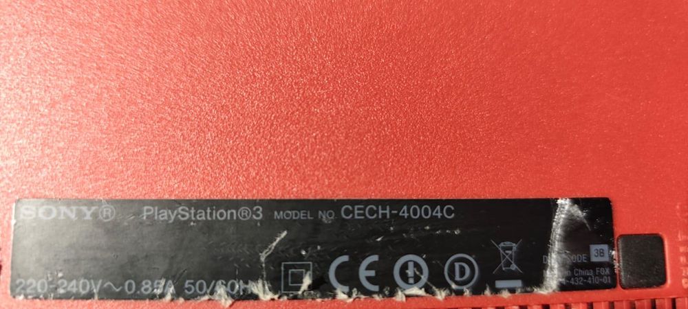 PS 3 roșie 500Gb limit edition