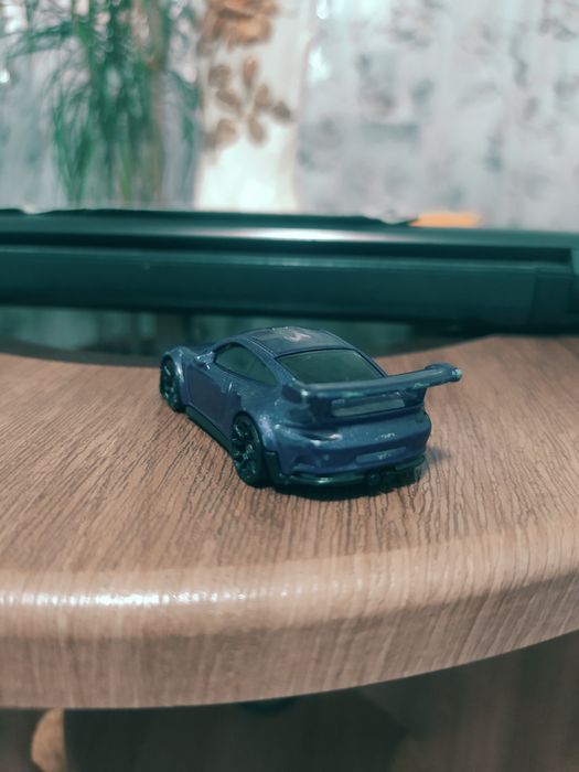 машинка Hot wheels porshe 911 gt3 rs