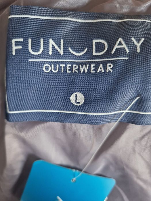 Продаётся пуховик