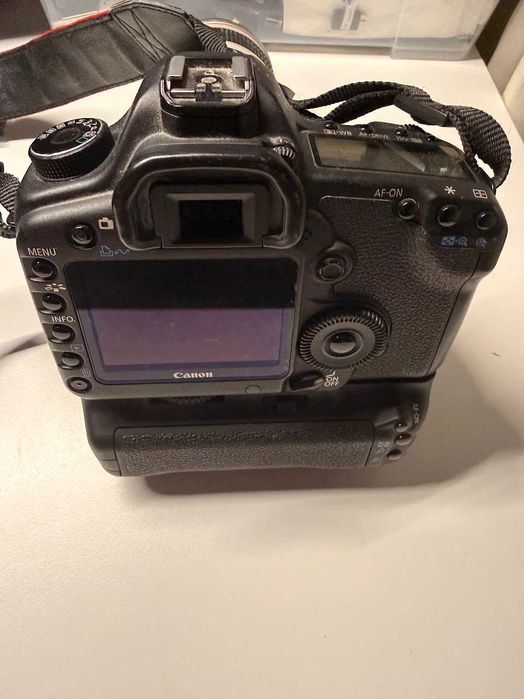 Canon EOS 5D Mark II + 70-200mm f/4L + Grip BG-E6 | Kit profesional