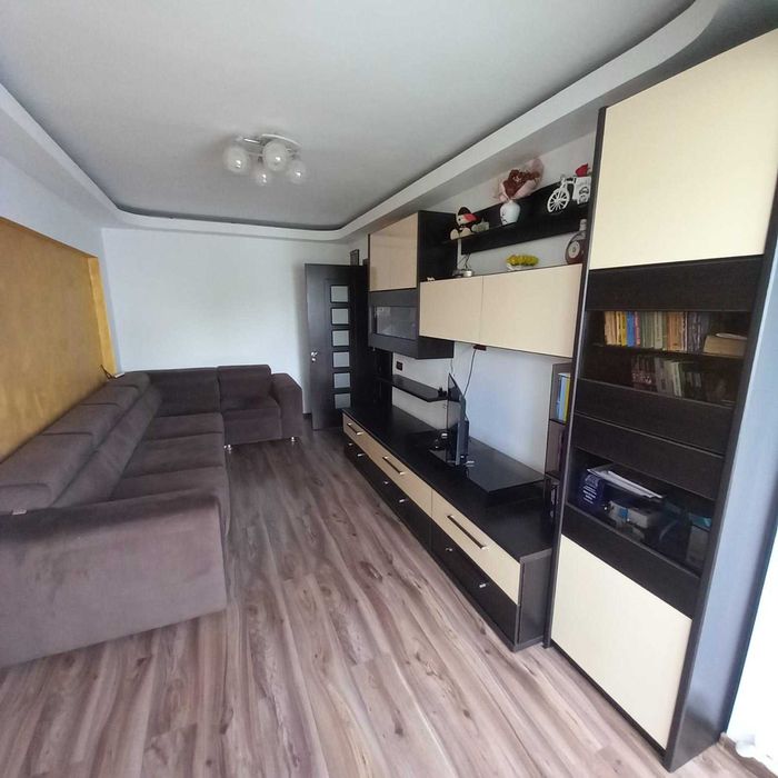 Vanzare apartament decomandat 2 camere