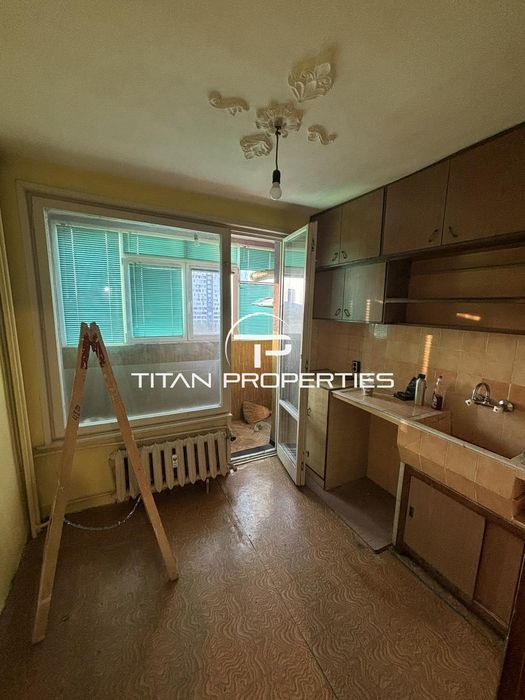 Продава се Двустаен апартамент в Бургас, Славейков - 60 кв.м за 2075 €/кв.м - Снимка #2