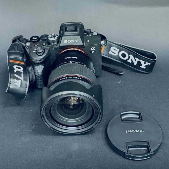Фотоапарат SONY A7 IV+SAMYANG AF 24-70 / НА 104 КАДЪРА!