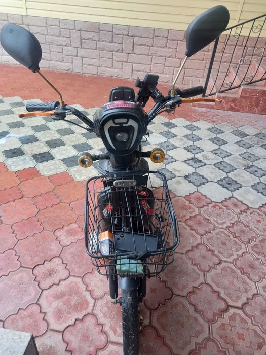 Скутер SUP 16     .