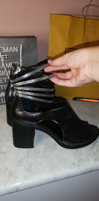 Обувь из эко кожи