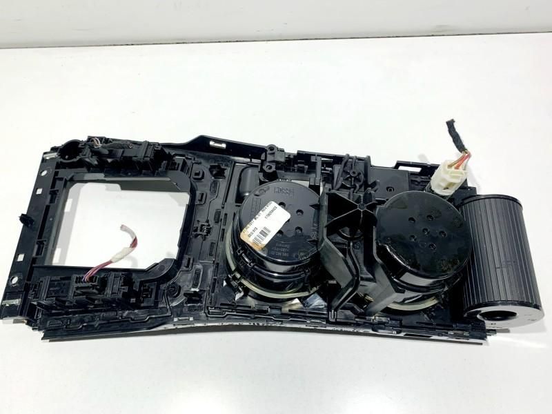 Consola centrala Volkswagen Golf 7 5G1863245F Hatchback