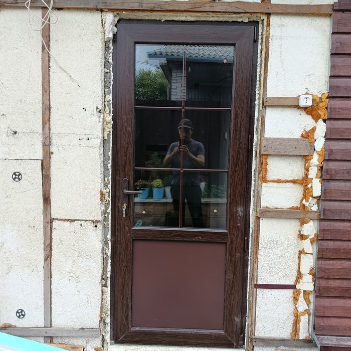 Окна двери балконы