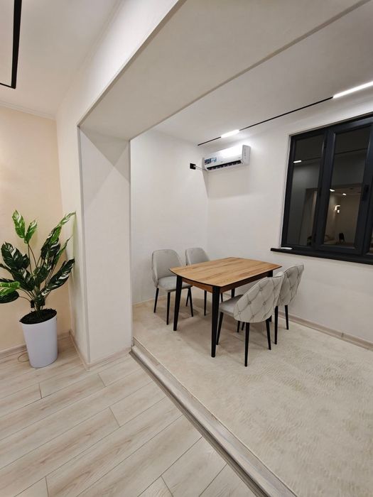 Максим Горький метро. БИЙ. Продается 2 ком квартира