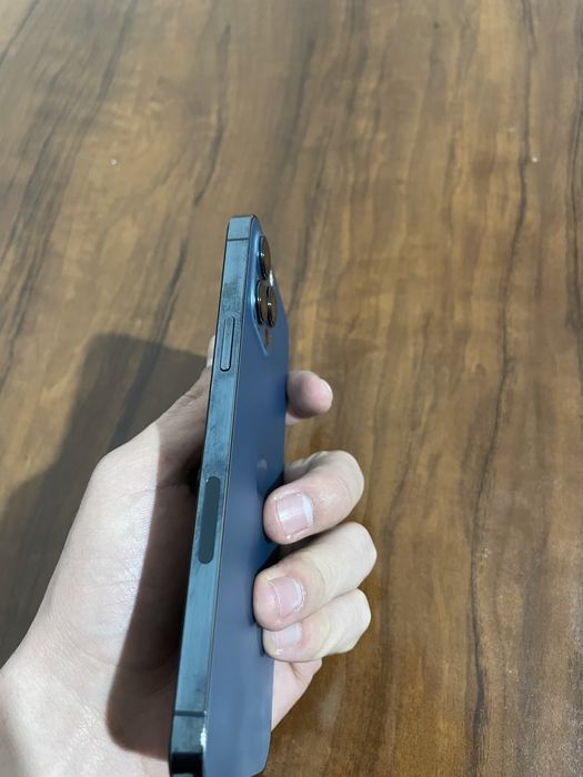 Sotiladi Iphone 12 pro max