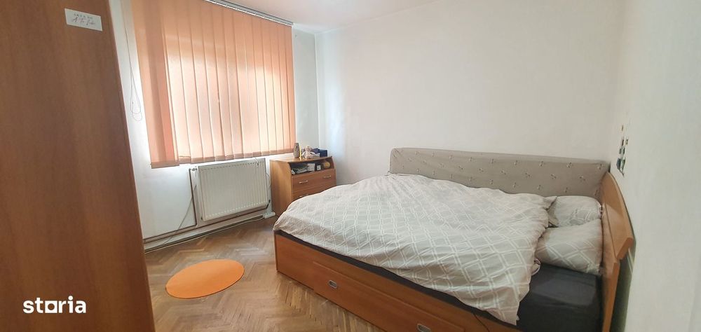 Inchiriez apartament 2 camere,decomandat,Calea Dumbravii (Dioda)