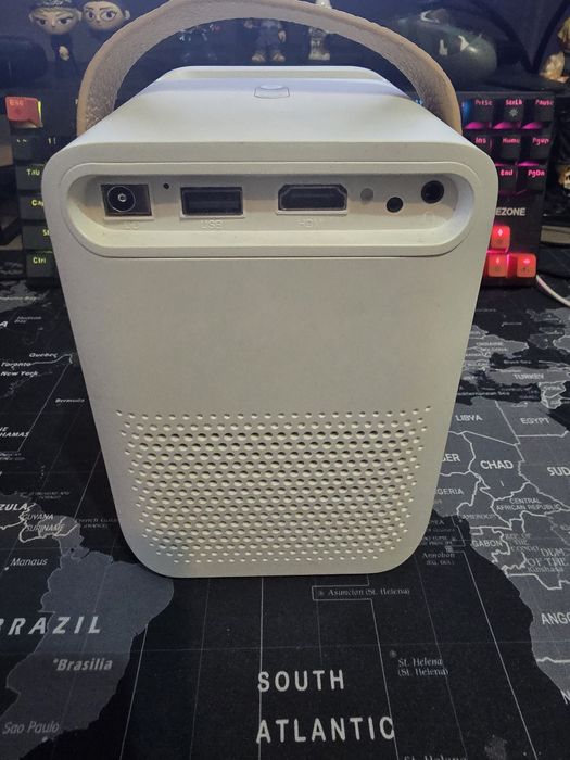 Proiector portabil, WOLFANG 4K, 5G WiFi, Bluetooth,15000L 200" Display