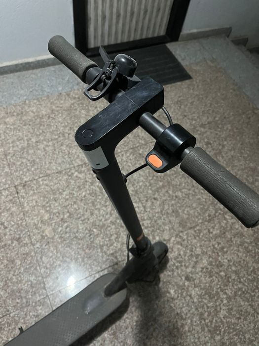 Vand trotineta xiaomi  m365 pro urgent