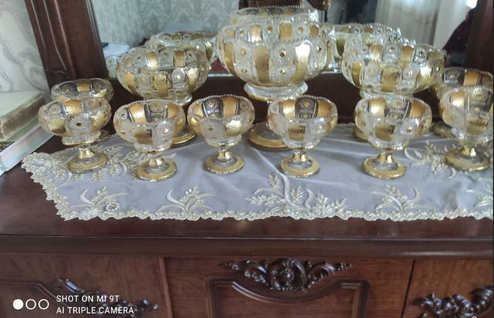 Багима, Этажерка и Тарелка