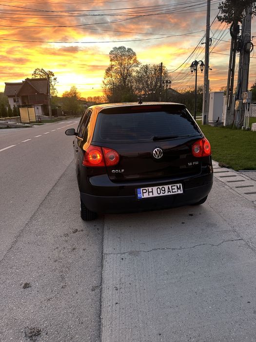 Volkswagen Golf 5 1.6 Benzina