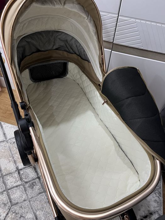 Продам коляску - трансформер 0+