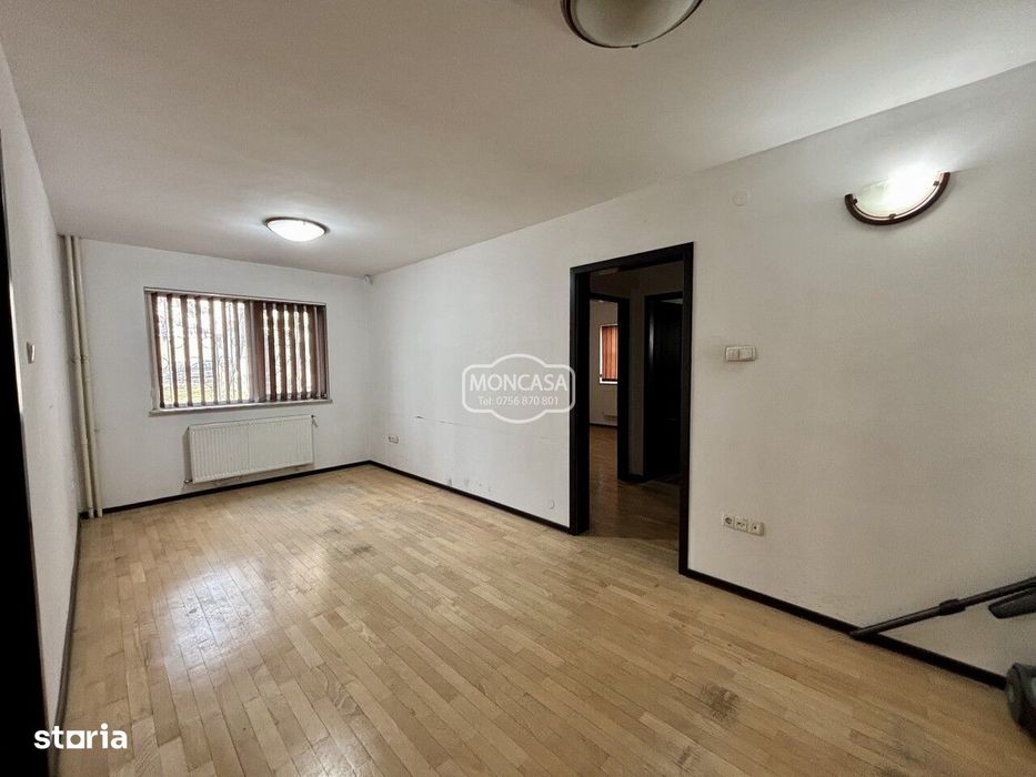 Apartament 3 camere decomadat, strada Primaverii