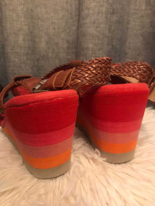 Дамски сандали MEXX