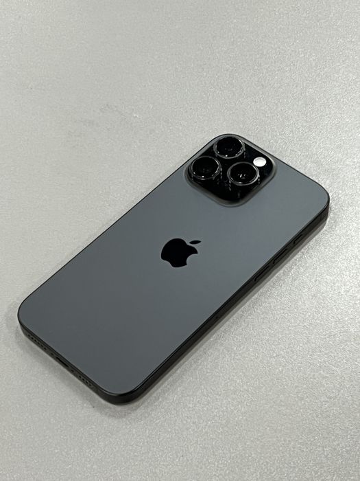 iPhone 16 ProMax (Black Titanum)