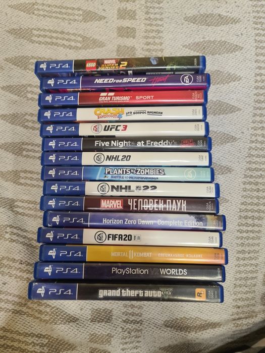 Продаю комплект PlayStation 4 и vr