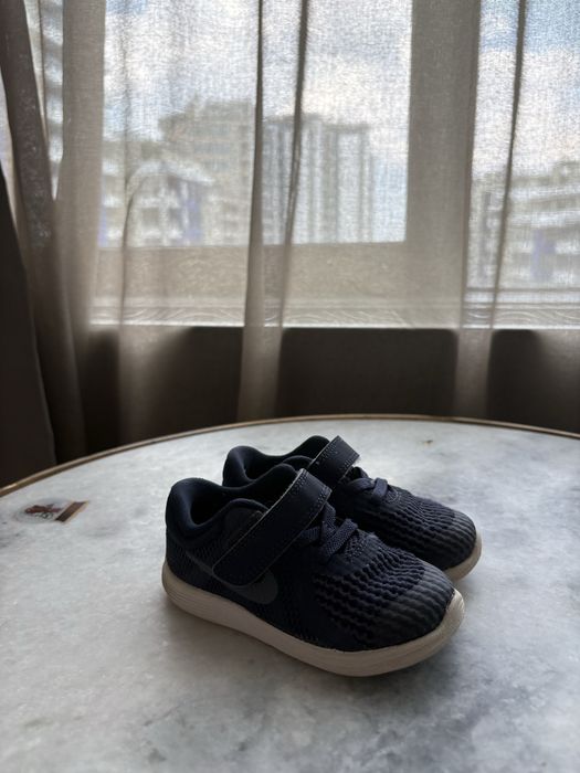 Боси обувки и маратонки на Tikki, Blifestyle, Bisgaard, Nike, Crocs