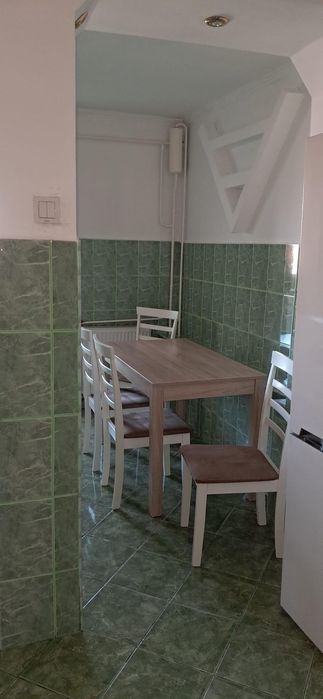 Apartament de închiriat
