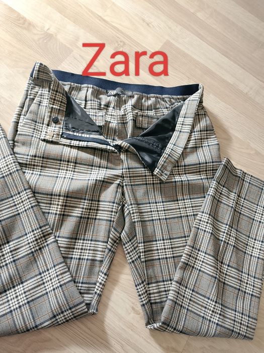 Pantaloni clasici Zara ca noi