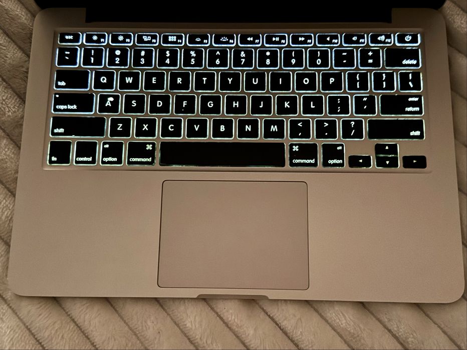 Macbook Pro 13 2015 года