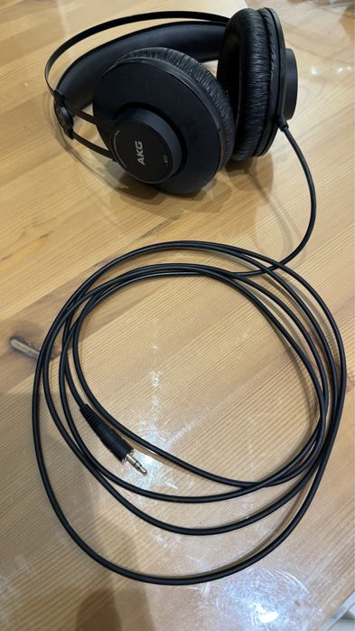 Наушники AKG K52